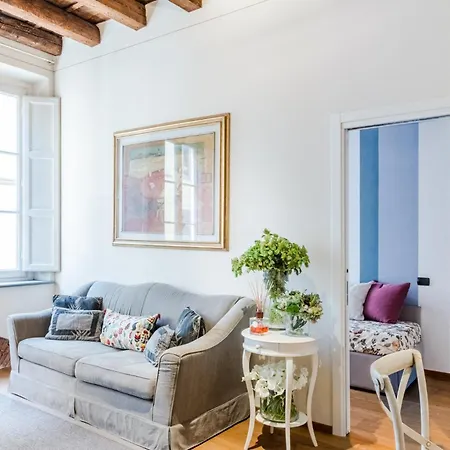 Apartment Paolino's 2 Bedrooms Close To Bus Terminal